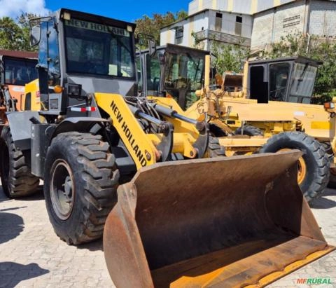 Pá Carregadeira New Holland 12D ANO 2019 Imagem Pá Carregadeira New Holland 12D ANO 2019