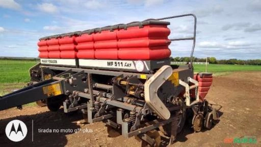 Plantadeira MASSEY FERGUSON MF 511 Imagem Plantadeira MASSEY FERGUSON MF 511