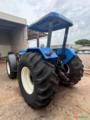 Trator New Holland 8030 ANO 2010 Imagem Trator New Holland 8030 ANO 2010