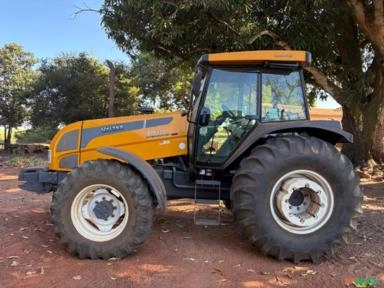 Trator Valtra Valmet BM125i (4x4) 132cv - Ano 2013 Imagem Trator Valtra Valmet BM125i (4x4) 132cv - Ano 2013