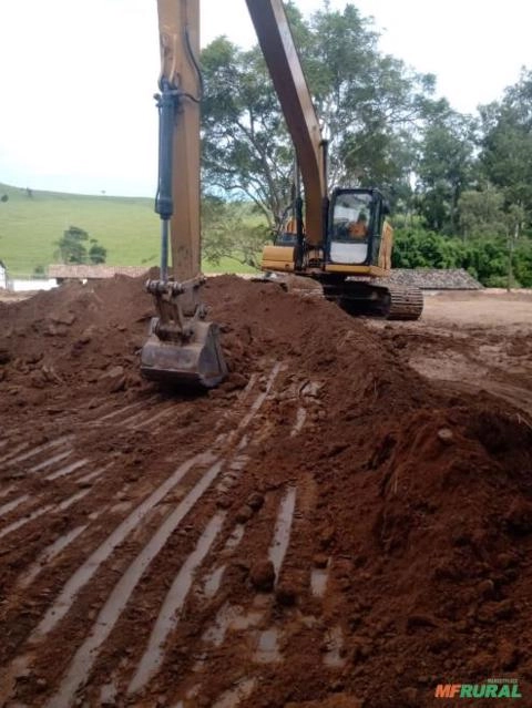 ESCAVADEIRA CATERPILLAR 320 LONG REACH Imagem ESCAVADEIRA CATERPILLAR 320 LONG REACH