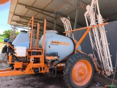 Pulverizador de Arrasto Jacto Advanced 2000 Imagem Pulverizador de Arrasto Jacto Advanced 2000