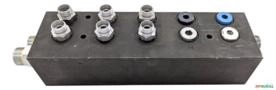Bloco Manifold Hidráulico 5 Estações CETOP 3 TN6 NG6 - Aço Carbono com Roscas 1/2" e 3/8" BSP - Configuração Híbrida com Niples e Tampões - Voltagem: Imagem Bloco Manifold Hidráulico 5 Estações CETOP 3 TN6 NG6 - Aço Carbono com Roscas 1/2" e 3/8" BSP - Configuração Híbrida com Niples e Tampões - Voltagem: