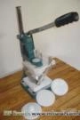 MÁQUINA PRODUTORA DE EMPADAS COM EXTRATOR DE FORMAS Imagem MÁQUINA PRODUTORA DE EMPADAS COM EXTRATOR DE FORMAS